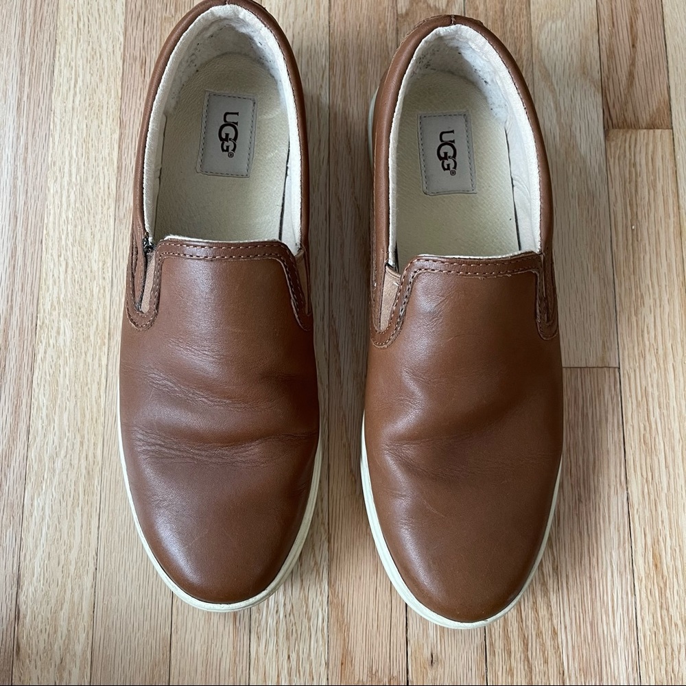 Brown leather Men’s UGG loafer slip-ons